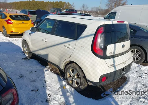 2019 Kia Soul z USA, uszkodzony, nr VIN KNDJN2A24K7692551